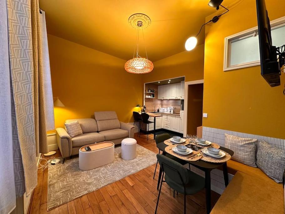 La Belle Jeannine - T2 40 M2 - Calme, Central, De Gamme, Equipe Appartement *